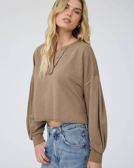 NOTCH NECK BOXY LONG SLEEVE KNIT CROP TOP