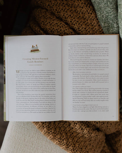 Christ-Centered Family: Pointing Your Family to Jesus Every Day