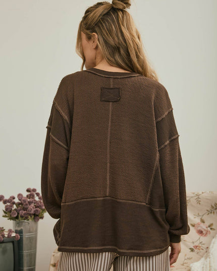 SPLIT NECK RAW EDGE LONG SLEEVE RIBBED KNIT TOP