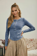VINTAGE BLUE