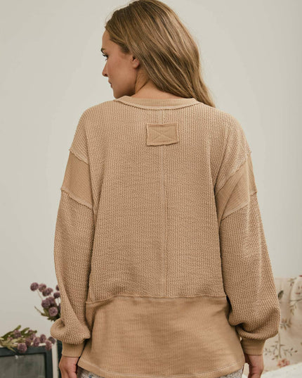 SPLIT NECK RAW EDGE LONG SLEEVE RIBBED KNIT TOP