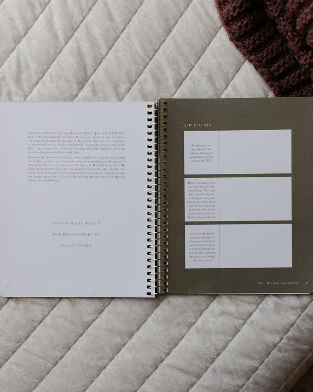 Grace in Every Season Spiral Bible Study