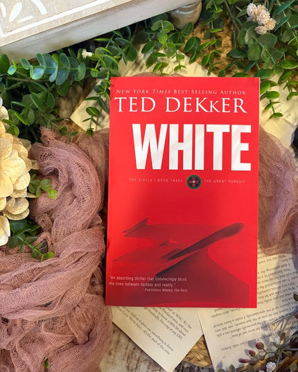 White: The Great Pursuit (Circle Series #3)