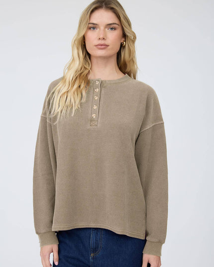 HENLEY RIBBED BOXY LONG SLEEVE WASHED KNIT TOP
