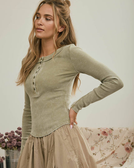 WASHED LONG SLEEVE RIBBED HENLEY KNIT TOP