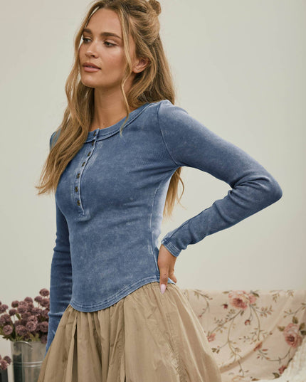 WASHED LONG SLEEVE RIBBED HENLEY KNIT TOP